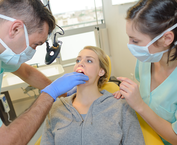 Dental Emergency Appointment in London at Smile Clinic London